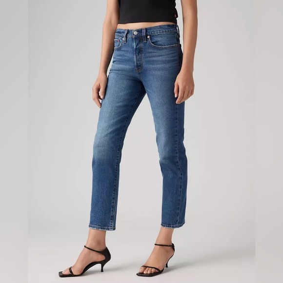 Levi’s | Women’s medium blue Premium Wedgie buttonfly jean front/back pockets 26 - Picture 15 of 16